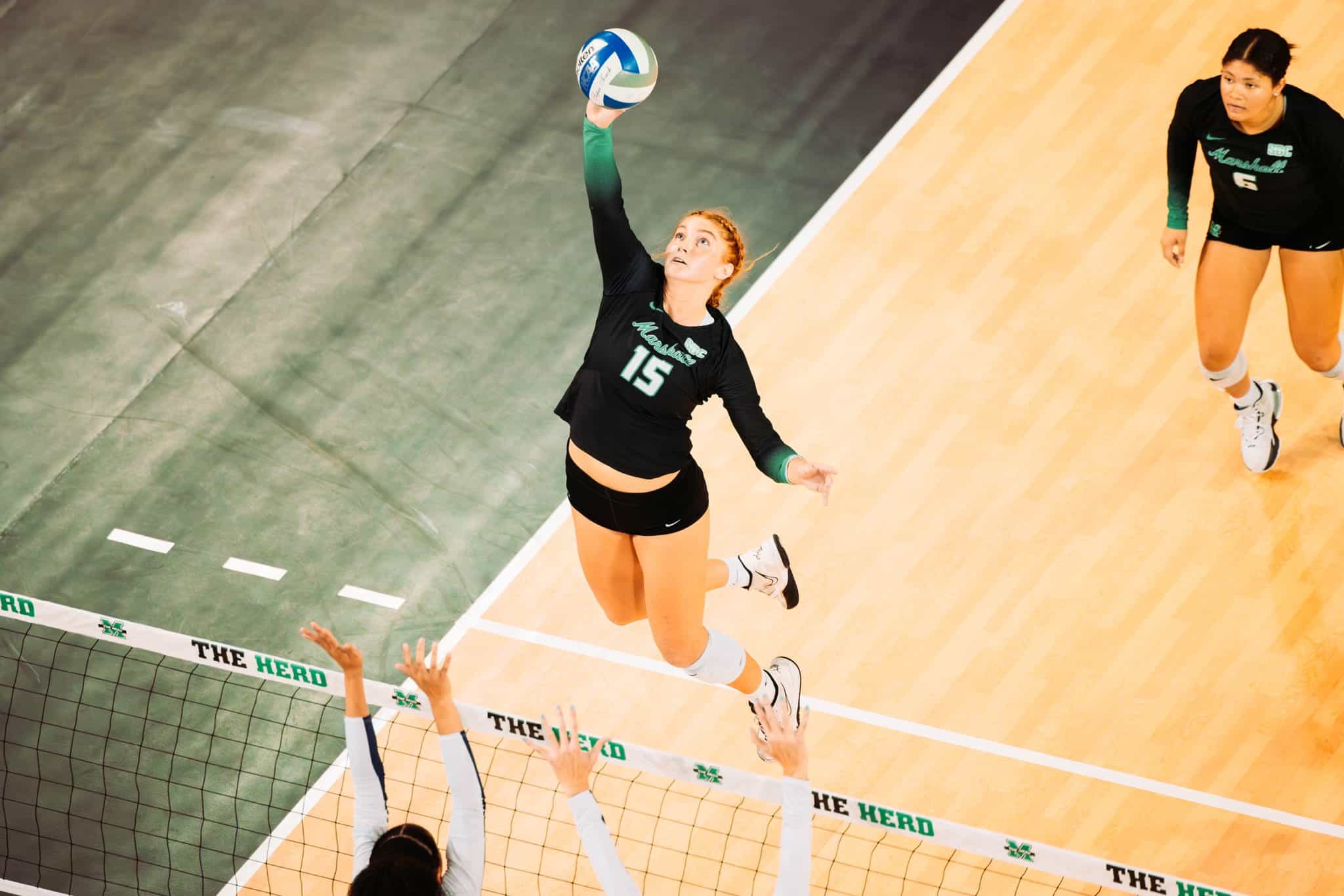 Leonas Voleibol incorpora a la estadounidense Lydia Montague para fortalecer su ataque