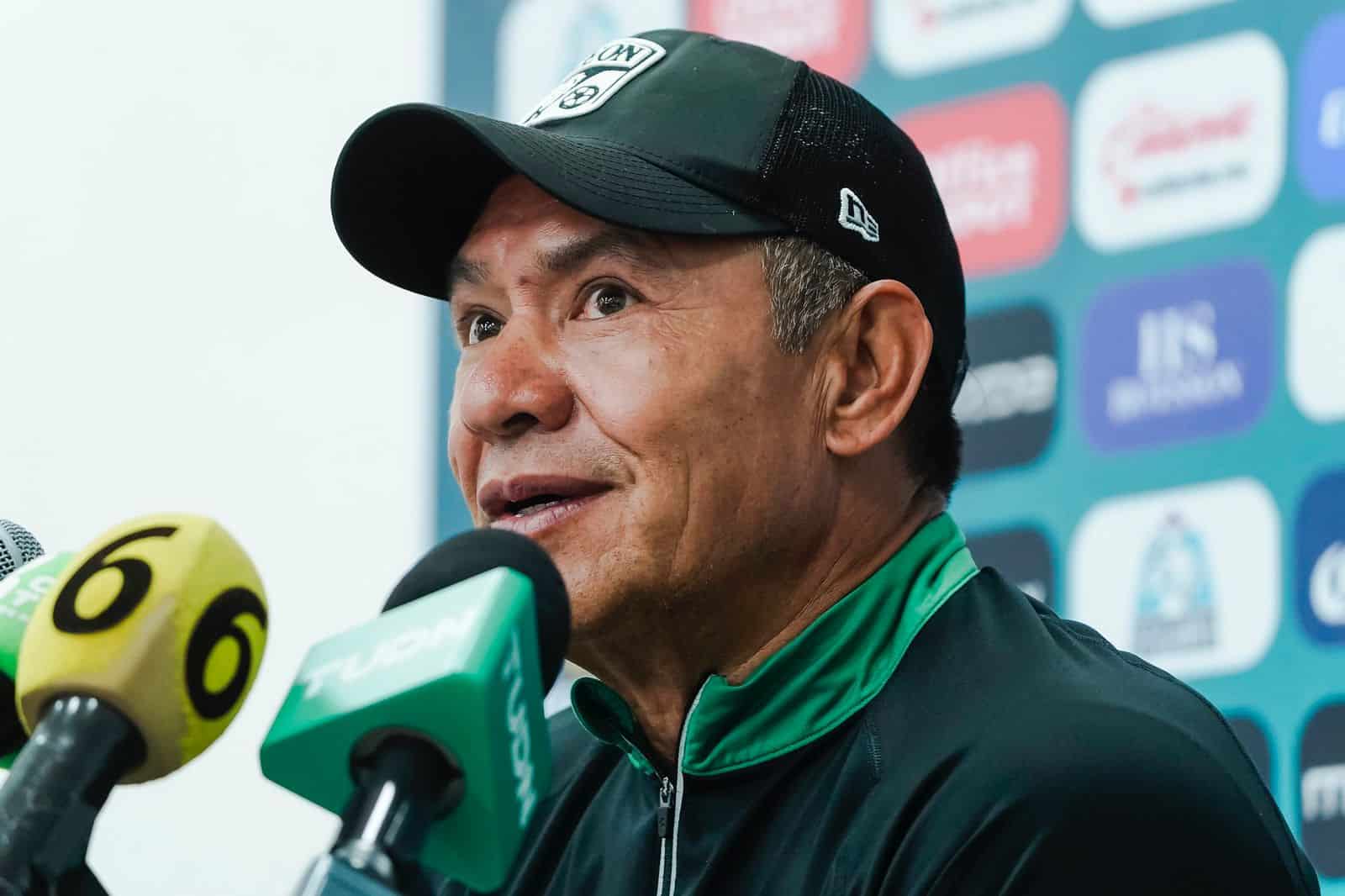 Ignacio Ambriz lanza advertencia y apura preparación del Club León de cara al duelo ante Monterrey